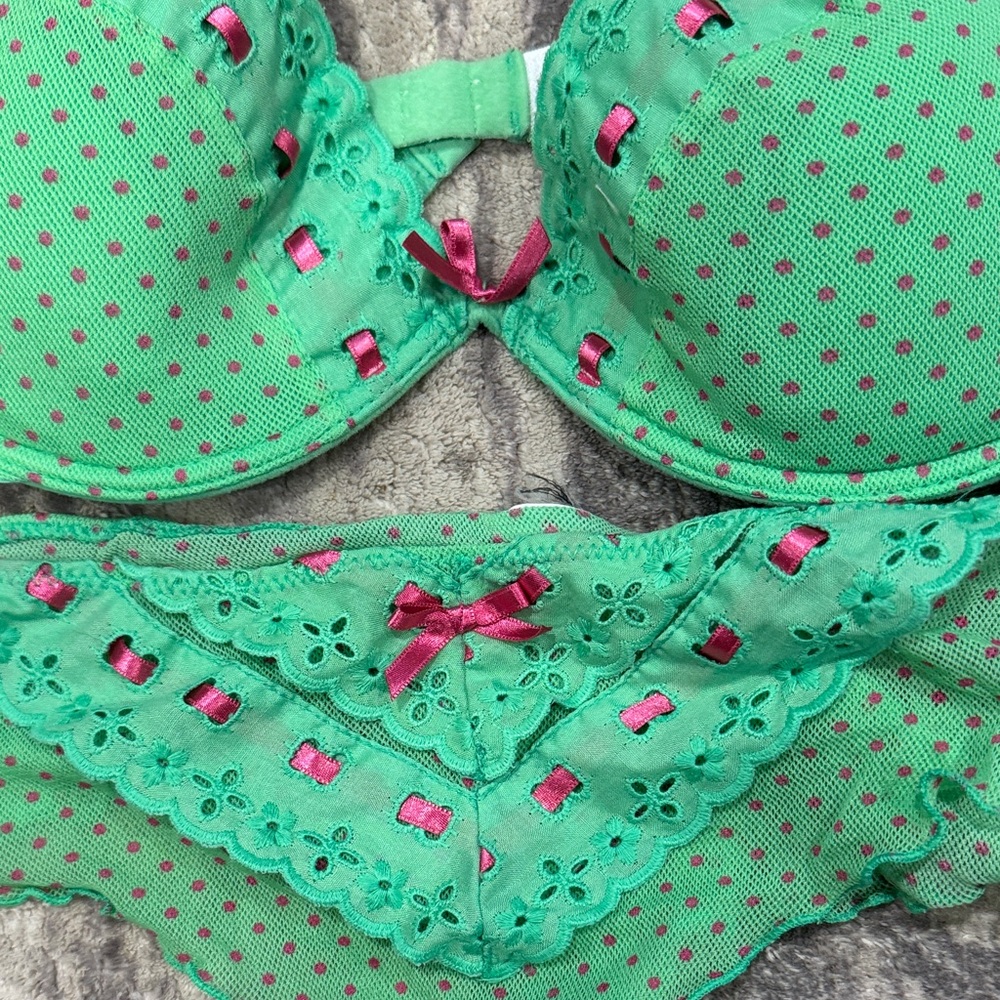 Intimissi Dot Women's Lingerie - Picture 2 of 3